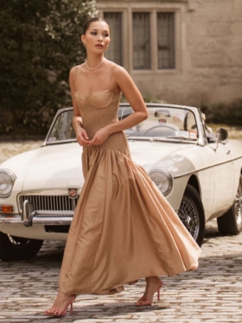 Hutch Lietta Midi dress - Picture 2 of 12